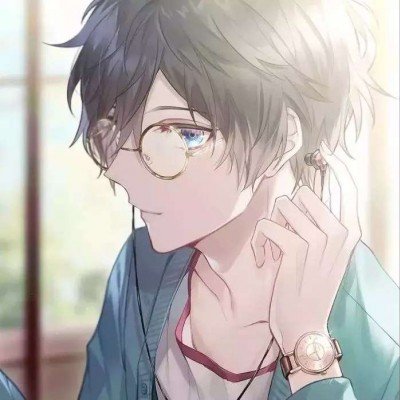 大学生怒怼老师破服务员已被退学